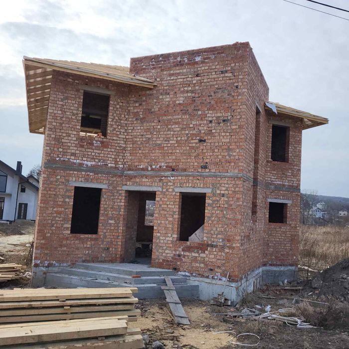 Продаж будинку в смт.Брюховичах