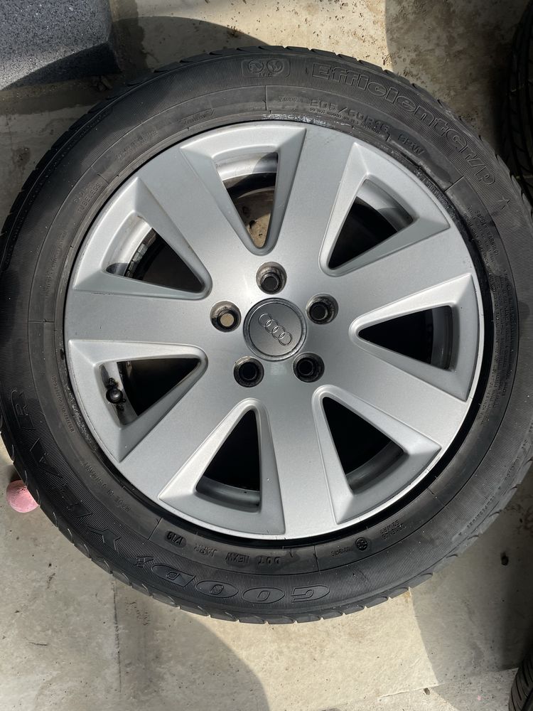 Koła felgi aluminiowe Audi 16 cali 5x112 opony letnie 205/60