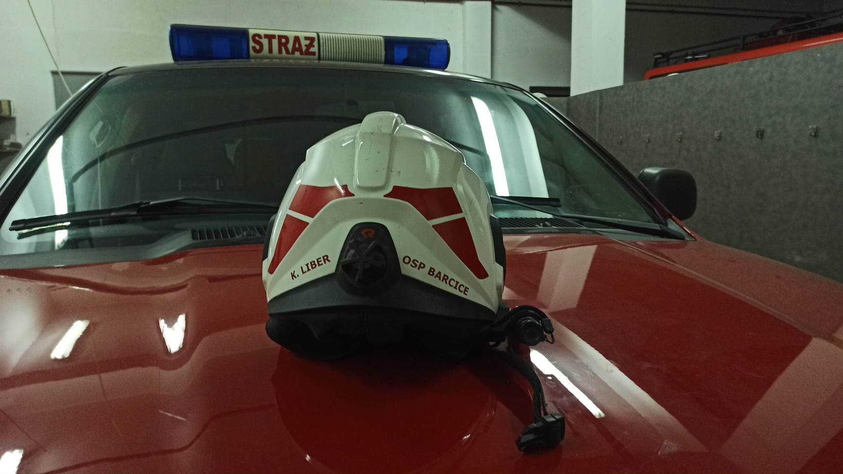 Uchwyt latarki hełm Calisja Vulcan Druk 3d