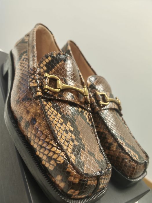 Sapatos Uterqüe em pele
