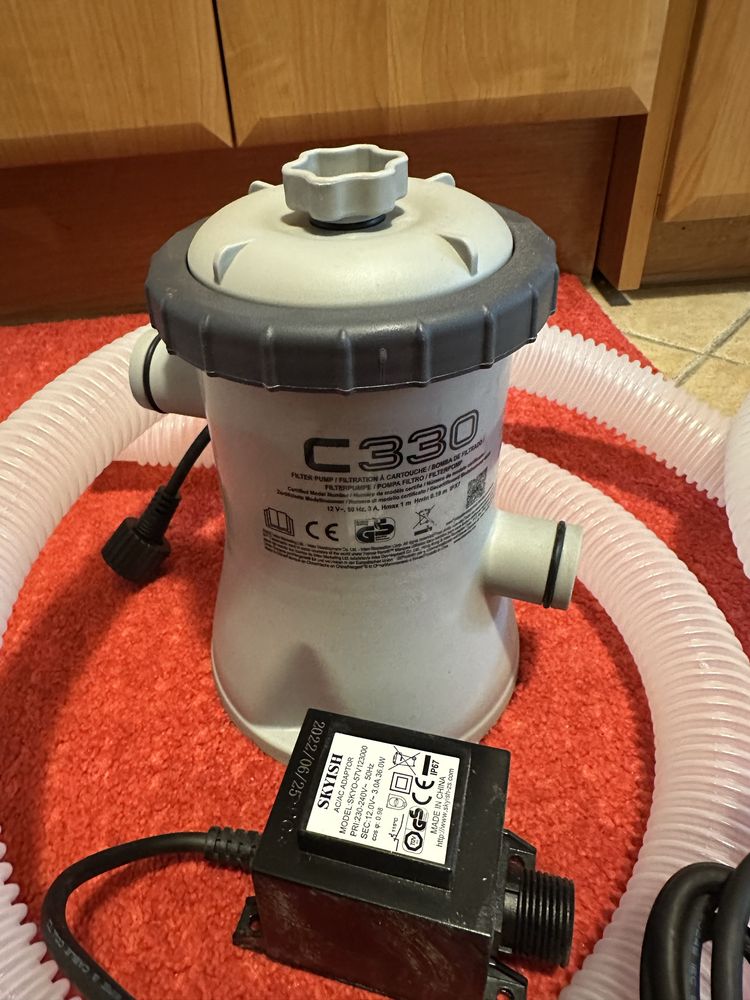 Sprzedam pompę-filtr do basenu nieużywanego Intex C330