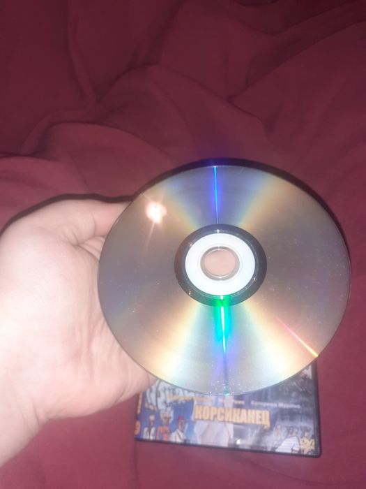 Диск который содержит три фильма с участием Жана Рено dvd