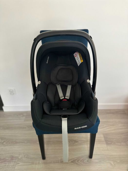 Fotelik Maxi-Cosi CabrioFix i-Size + baza isofix