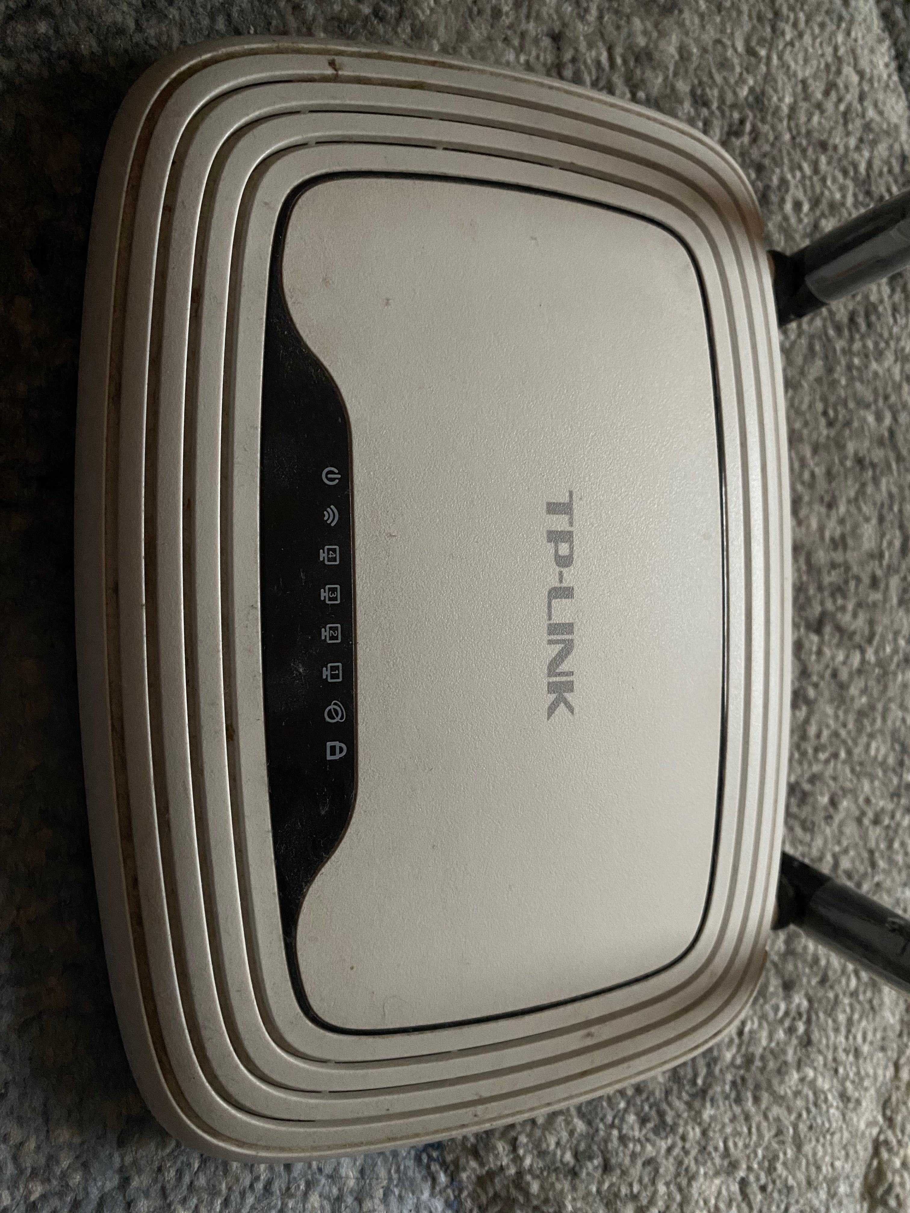 Router wifi tp link model tl-wr841n