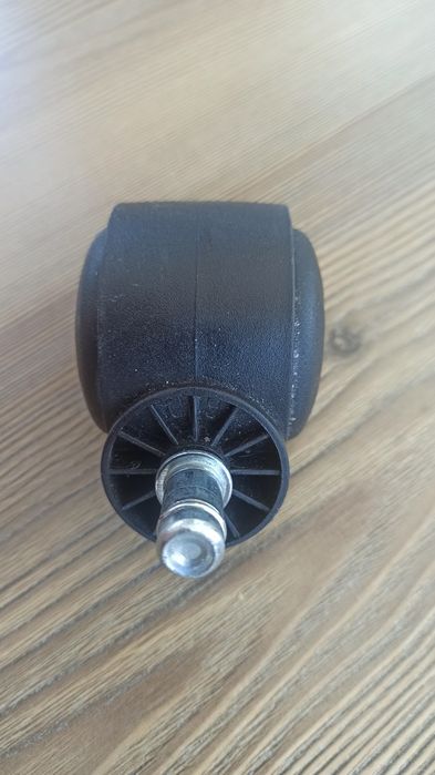 Rodas de cadeiras escritório