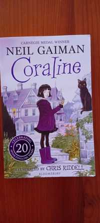 Livro Coraline em ingles