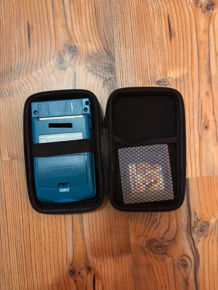 Nintendo Game Boy Color + gratisy