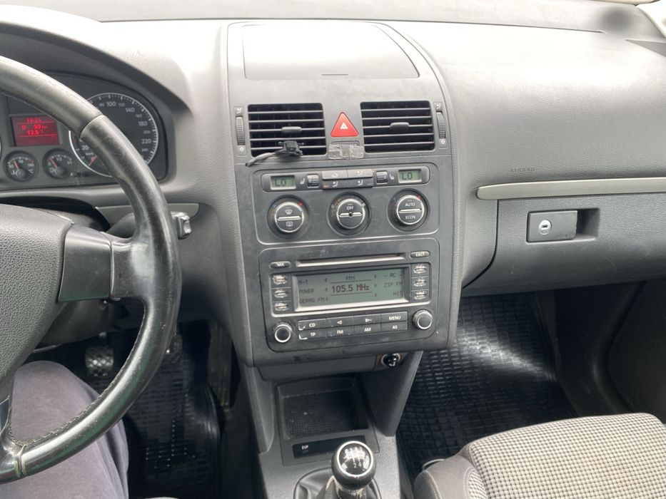 Автомагнітола Volkswagen оригинал Гольф 5 Пассат Б6