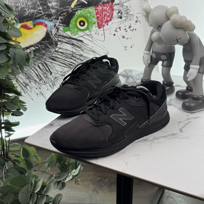 Кросівки New Balance 1550 44 розмір E500