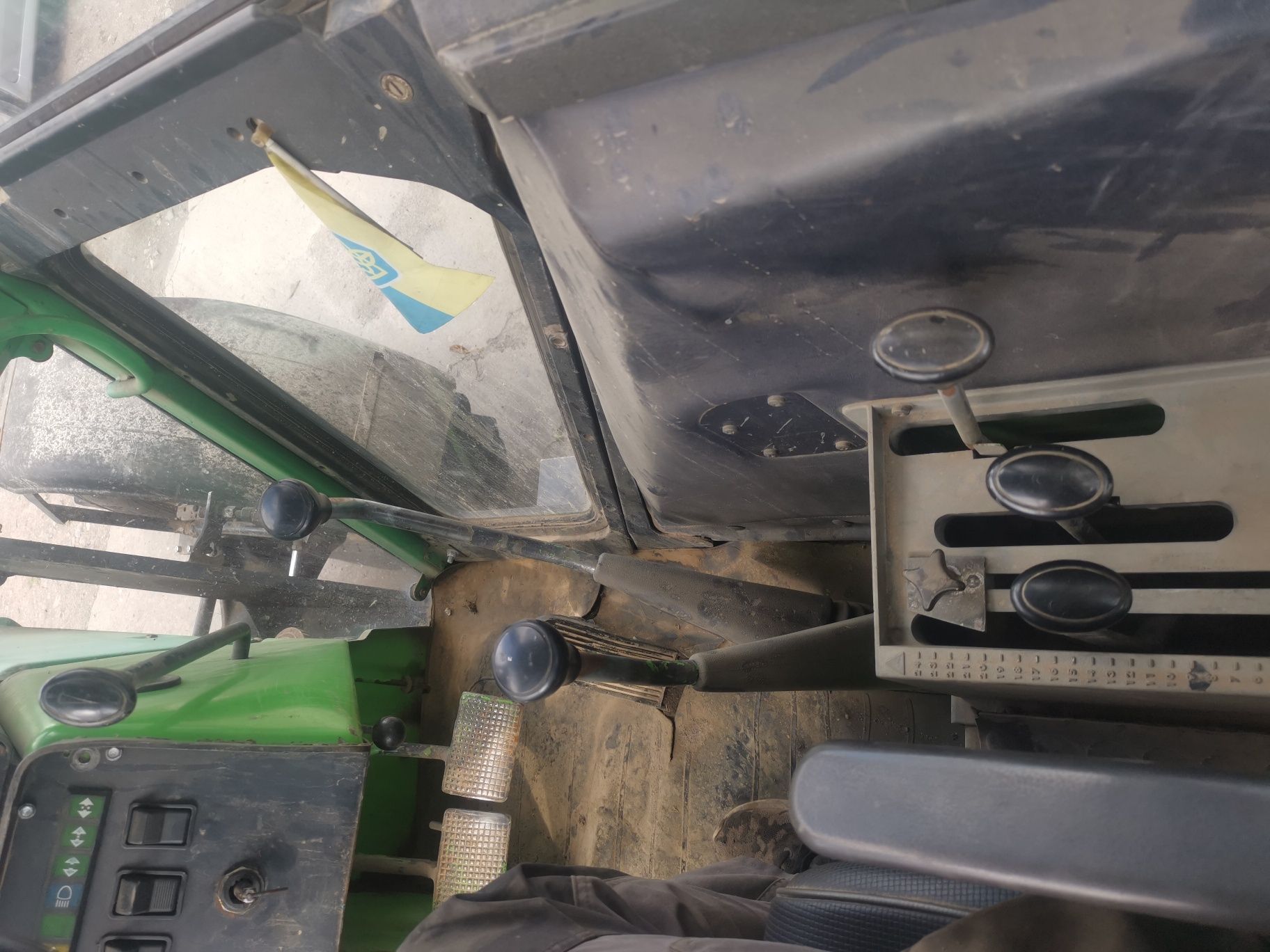 Трактор Дойц Deutz DX 6.10