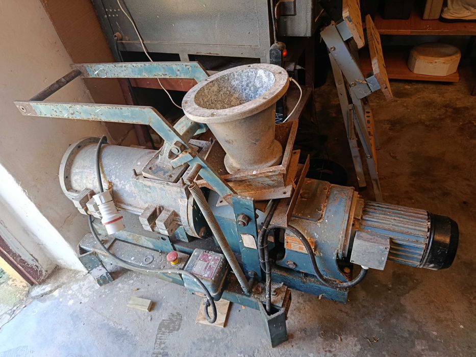 Extrusora Fieira para barro argila