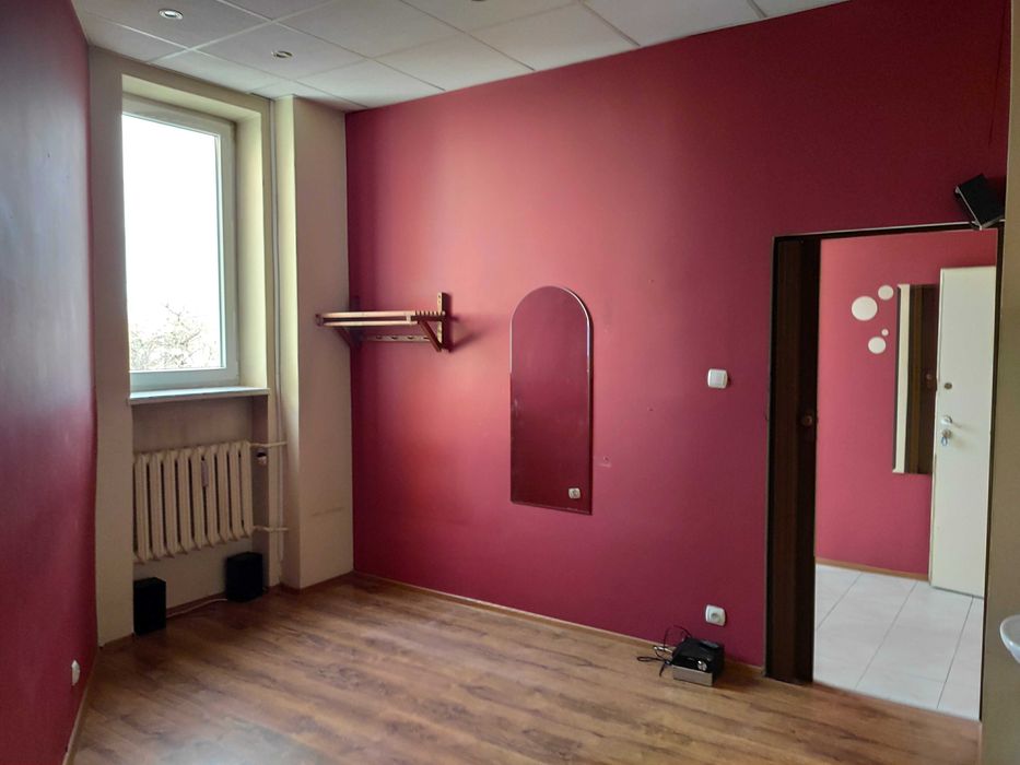 Lokal użytkowy przy ul. W. Polskiego 2 w Kętrzynie o pow. 25,70 m2.