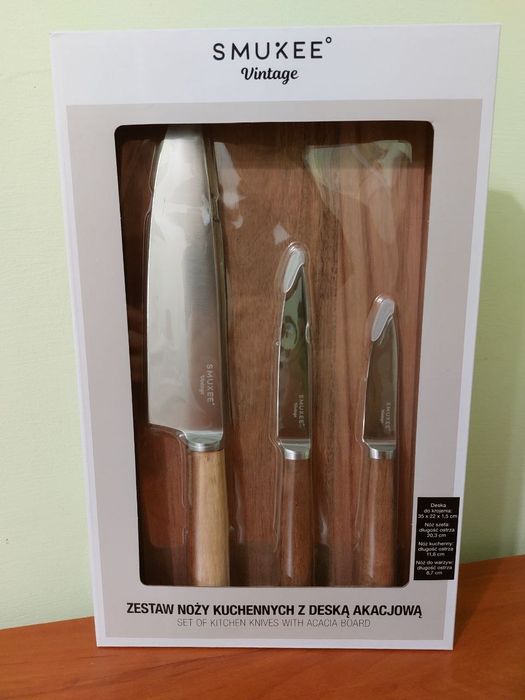 Zestaw noży kuchennych z deską akacjową