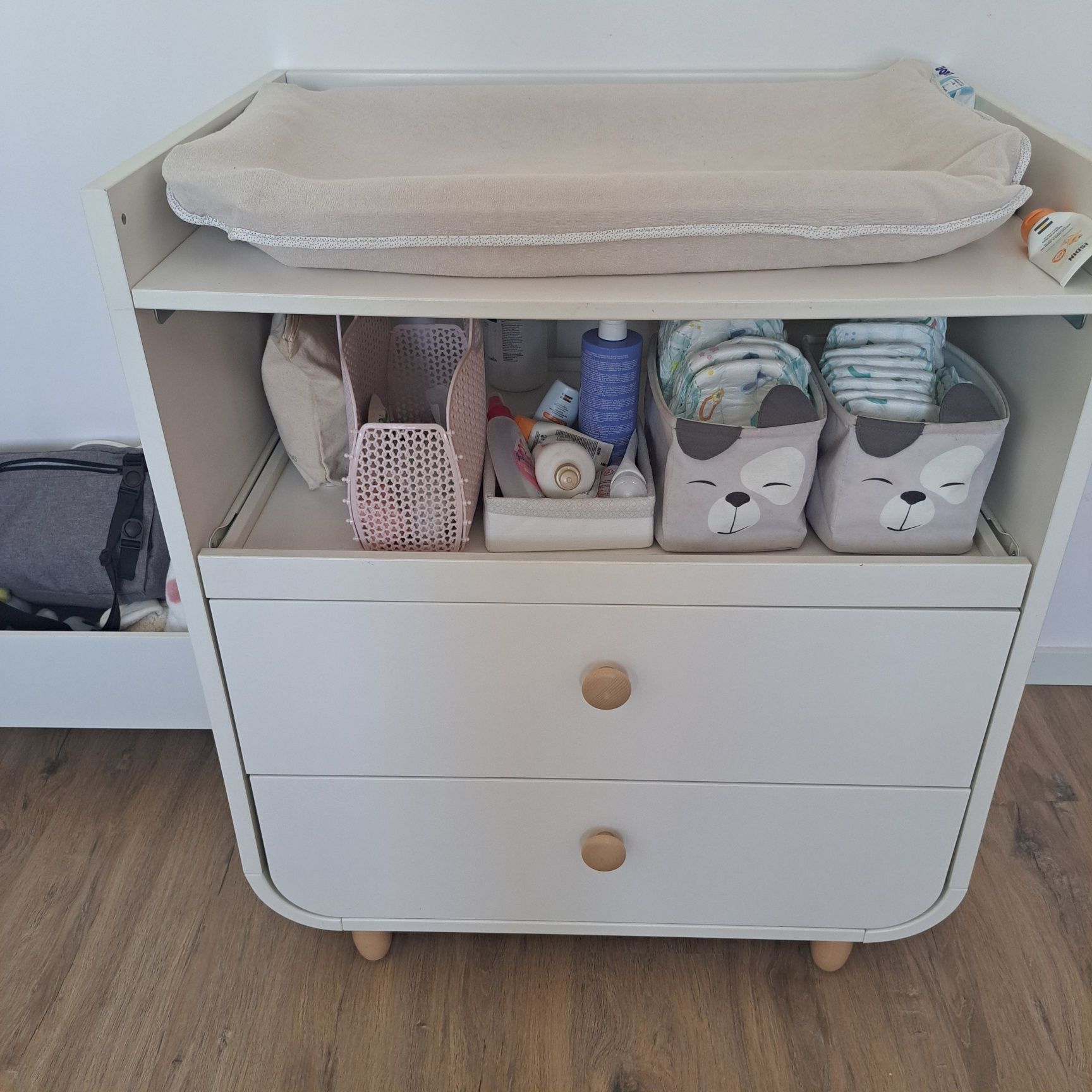 Conjunto berço  e trocador Myllra- ikea
