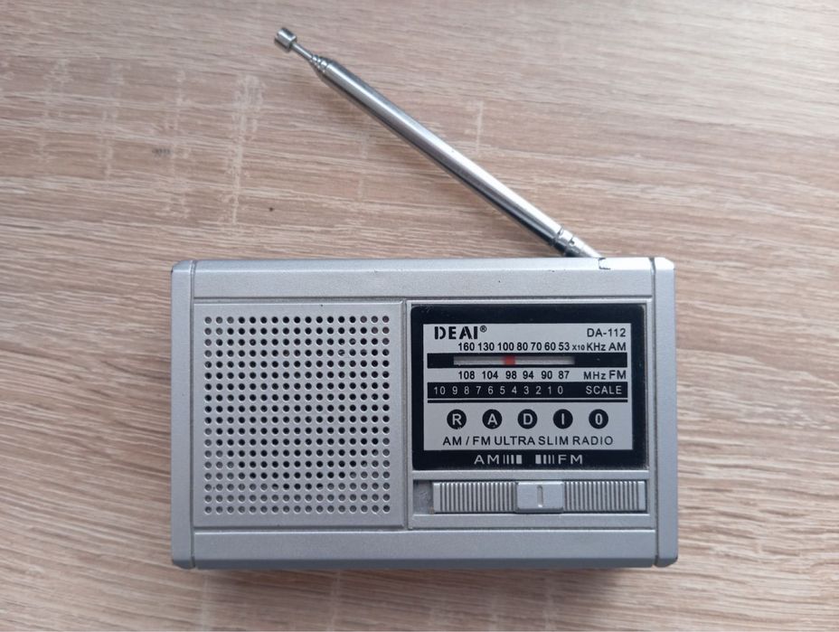 Продам радіо приймач