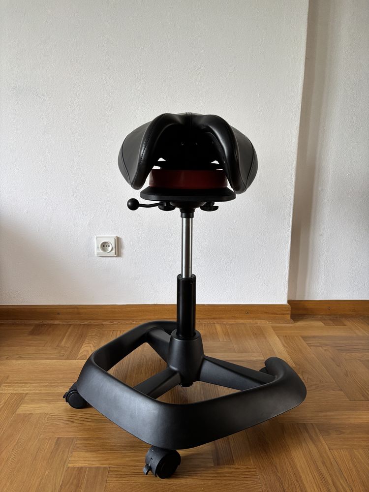 Ergonomiczny stołek siodłowy BH6