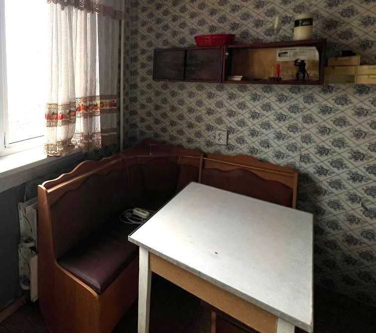 Продам кухню, мойку, плиту и кухонный уголок