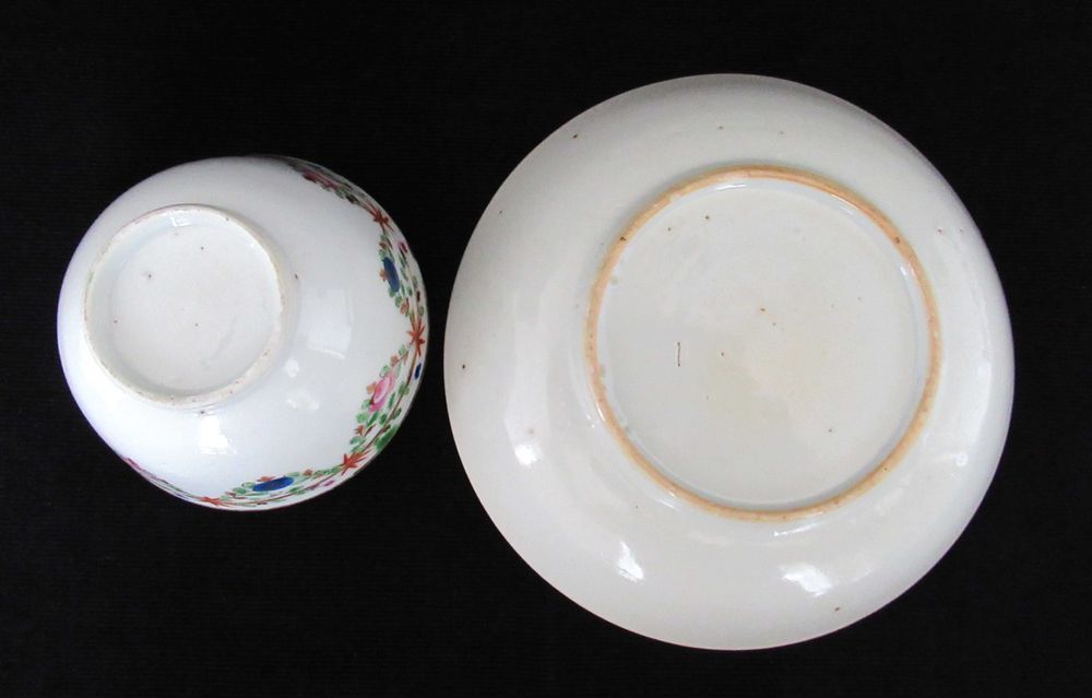 Taça e Pires Porc. China, Cia. Índias Séc. XVIII (Ref. 3)