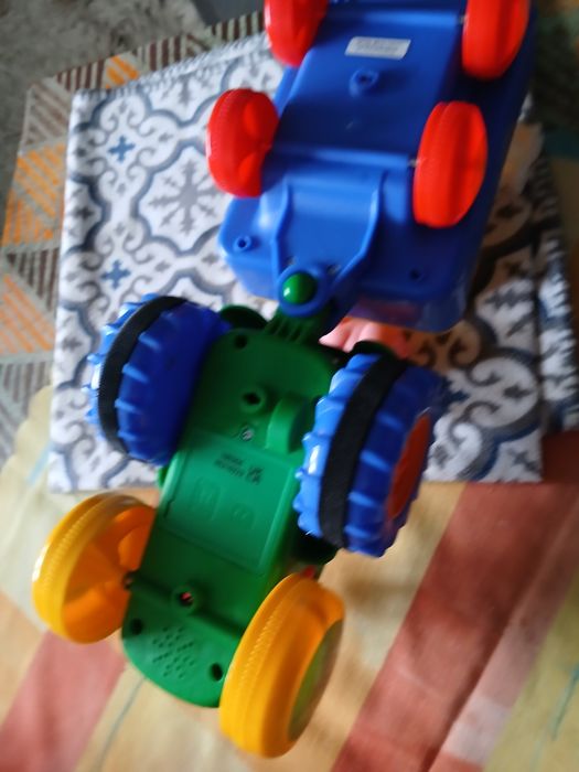 Traktor Dumel zabawka