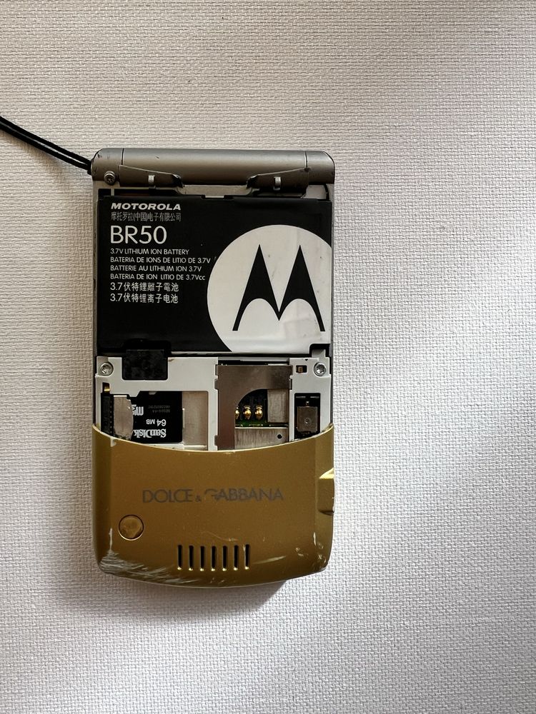 Motorola Razr V3i Gold Dolce&Gabbana оригінал