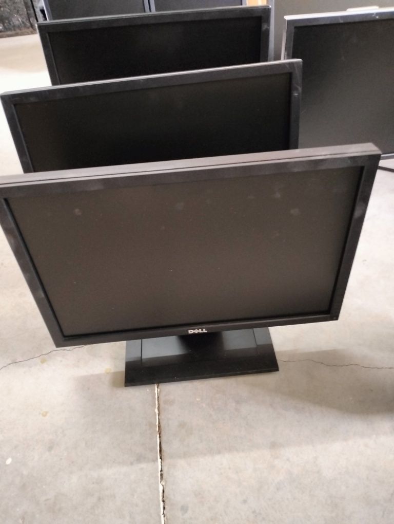 Lote de 9 monitores Dell - usados