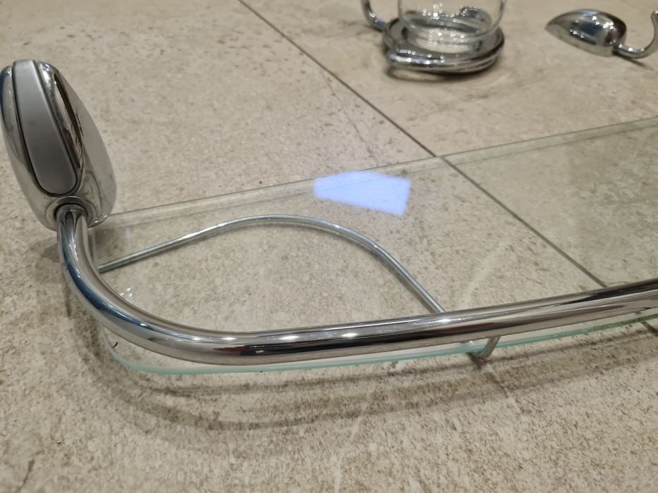 Zestaw łazienkowy lustro, półka, uchwyt, haczyk