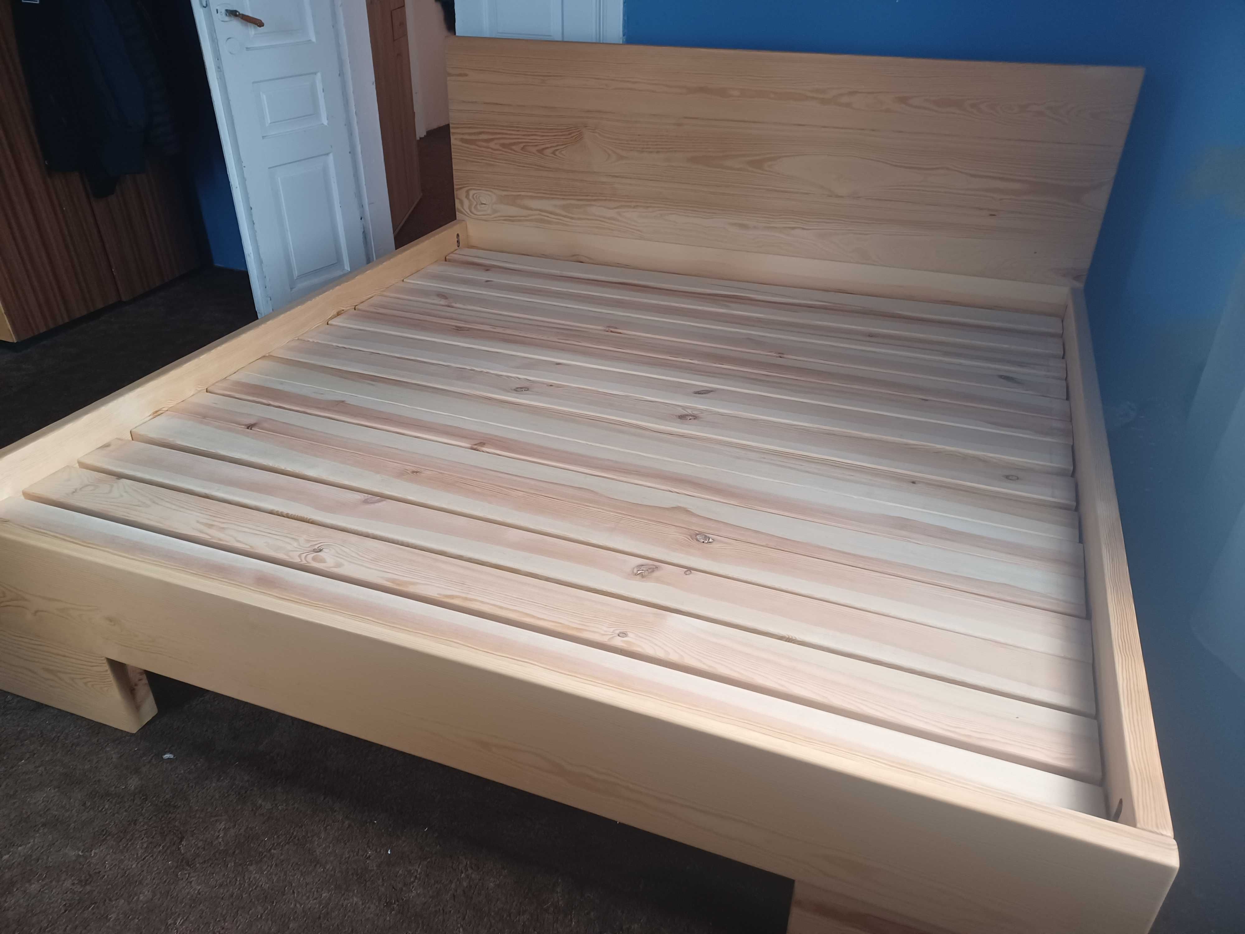 Sprzedam duże Łóżko 2x2 m