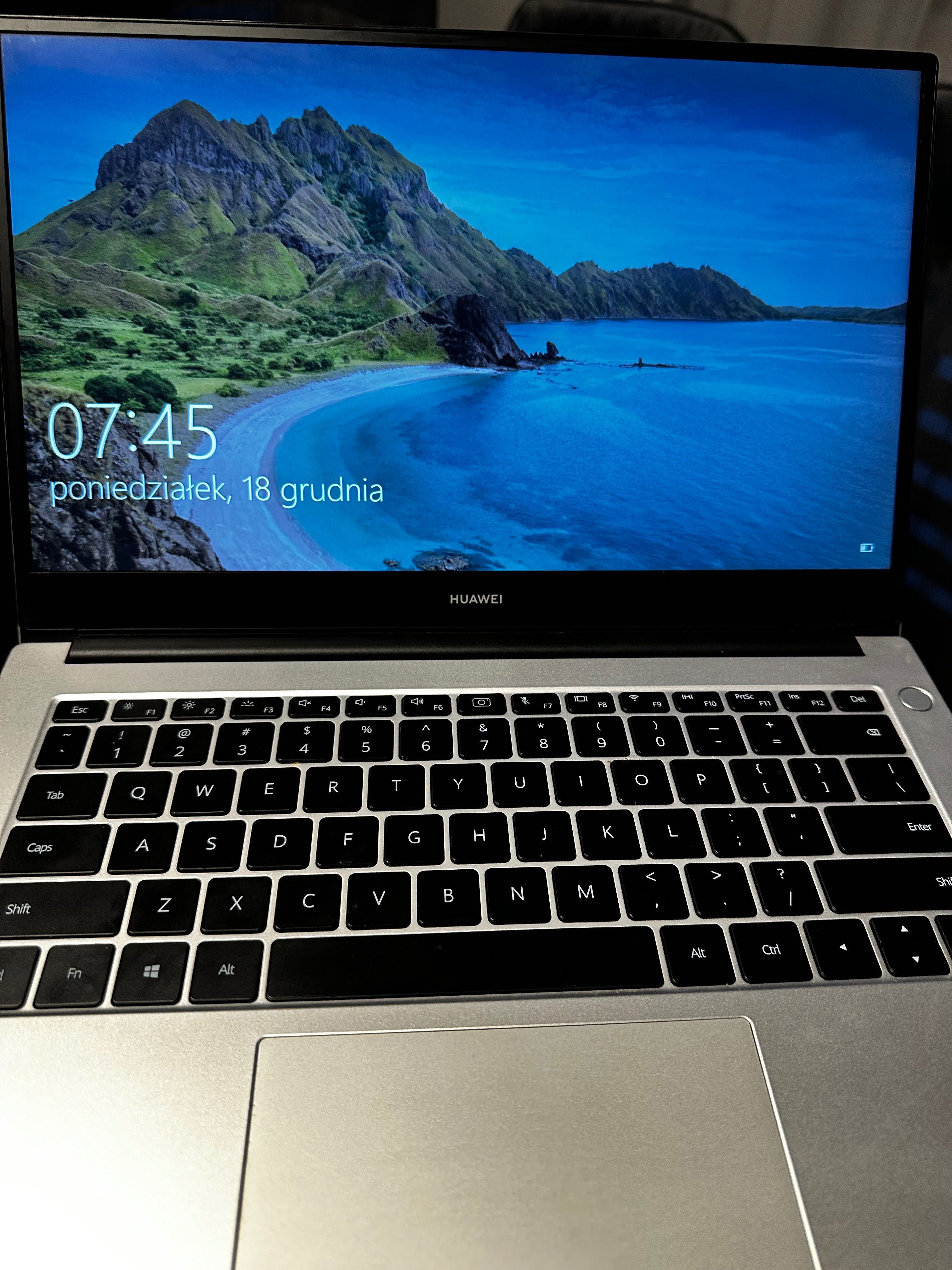 Laptop Huawei MateBook D14 Ryzen 5/8GB RAM/324GB