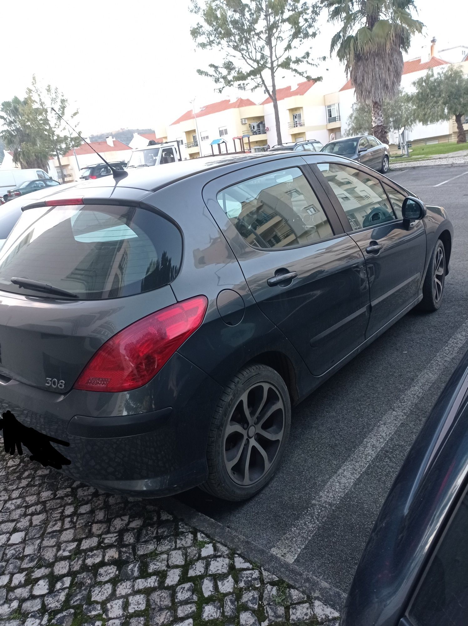 Peugeot 308  96mil kilometros,em muito bom estado