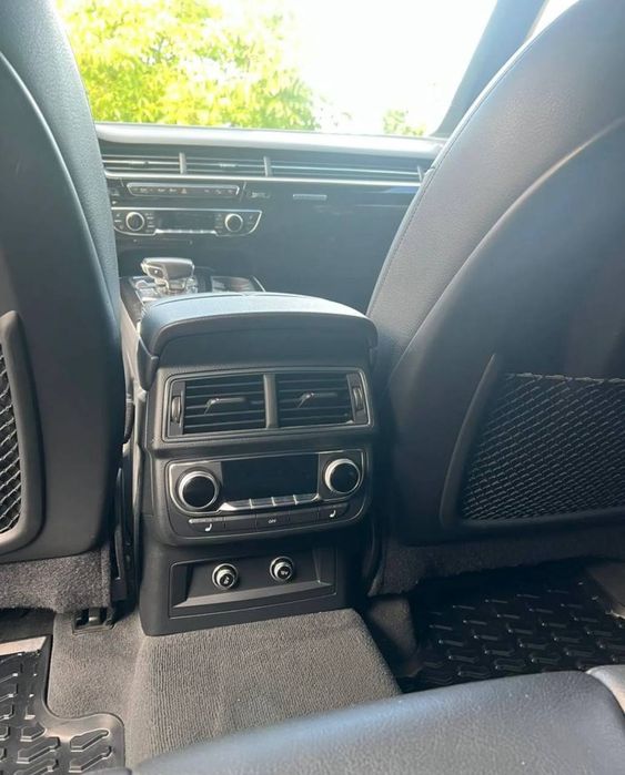 Audi Q7 2018 року