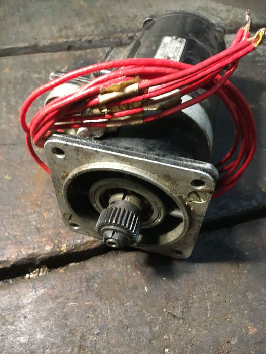 Двигатель электромотор электродвигатель авиационный 27 вольт Д-600ТВ