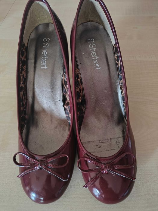 Buty czółenka pantofle półbuty rozmiar 40