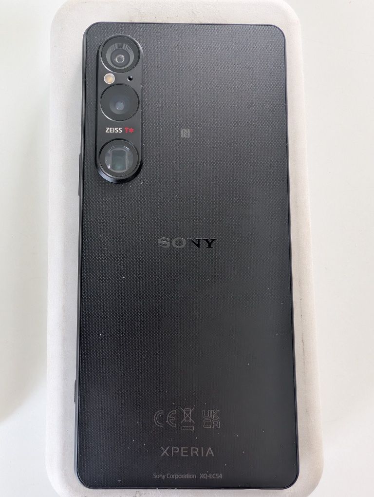 Sony Xperia 1 VI stan idealny