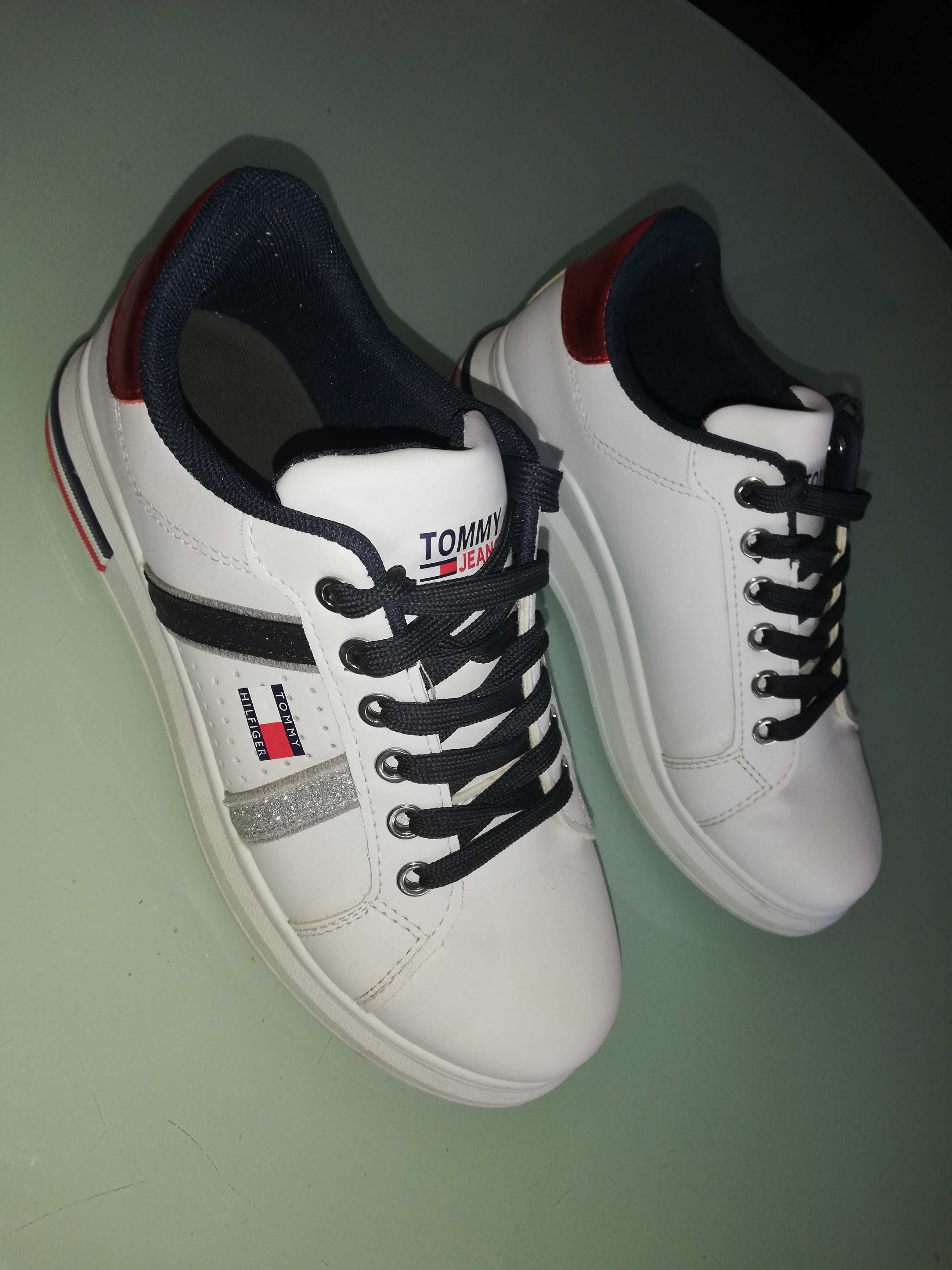 Tenis senhora da Tommy