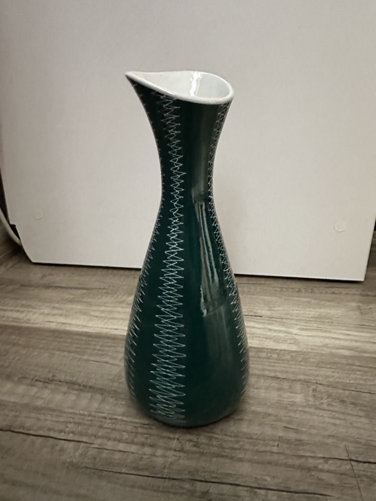 Wazon Walbrzych lata 60. Porcelana sygnatura figurka piekny wzòr