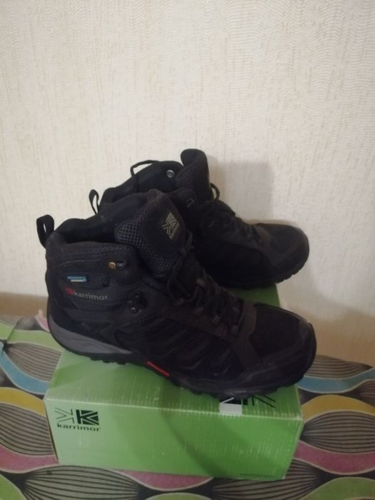 Продам зимові чоловічі ботинки