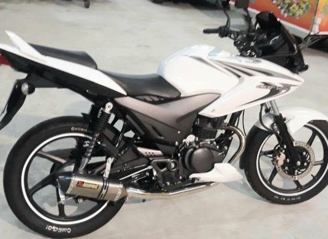 ESCAPE Honda CBR 125 completo CBR125R 125R