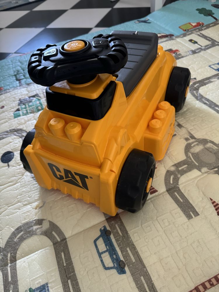 Машинка-конструктор толкатор Mega Bloks CAT