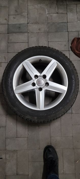 Koła zimowe 16 cali Seat 205/55 R16 opony zimowe Nokian roczne
