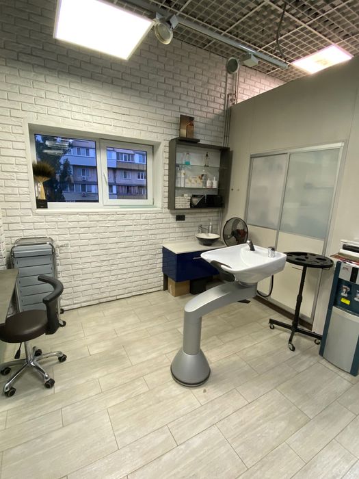 ТРЦ DREAM 1 Здається перукарський зал