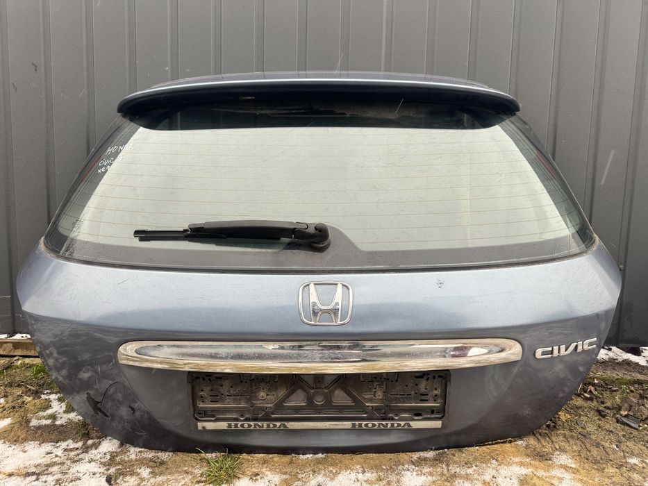 Кришка багажника ляда honda civic 7 хечбек хонда цівік 7 хечбек ляда