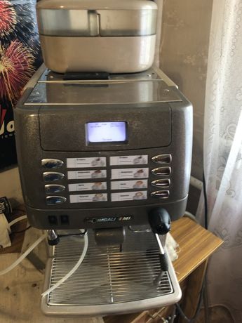 La Cimbali m1 milkPS кофемашина суперавтомат