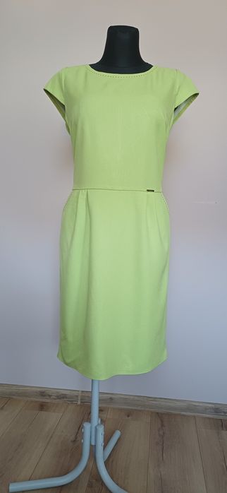 Sukienka oliwkowa zieleń