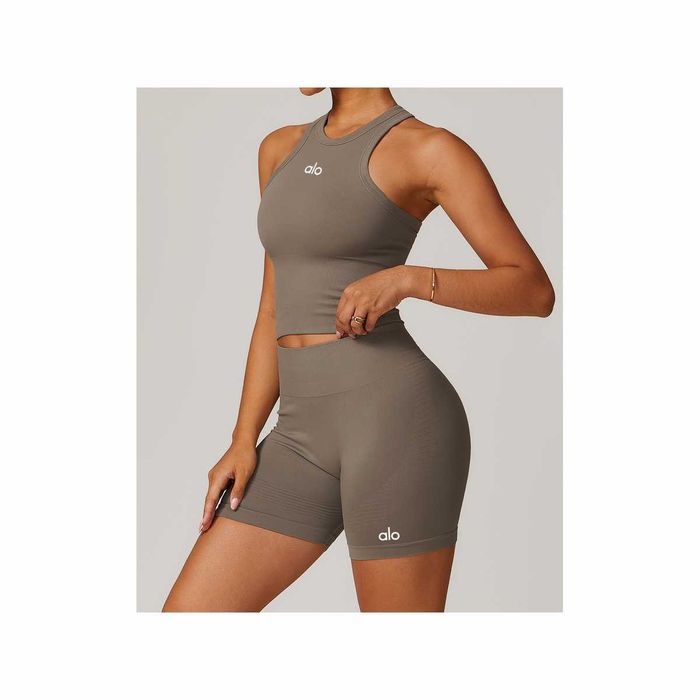Топ майка Alo Yoga Tight Fit Tank Brown 77255-BN