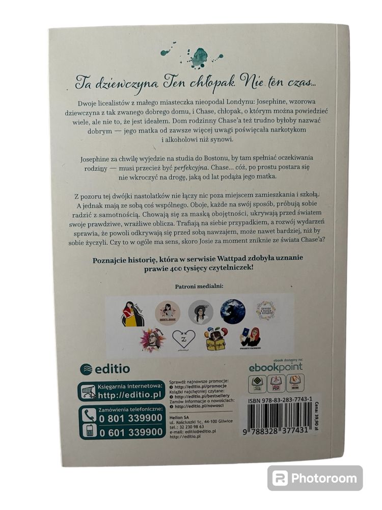 Książka Flaw(less) opowiedz mi naszą historię Tom 1 Marta Łabęcka