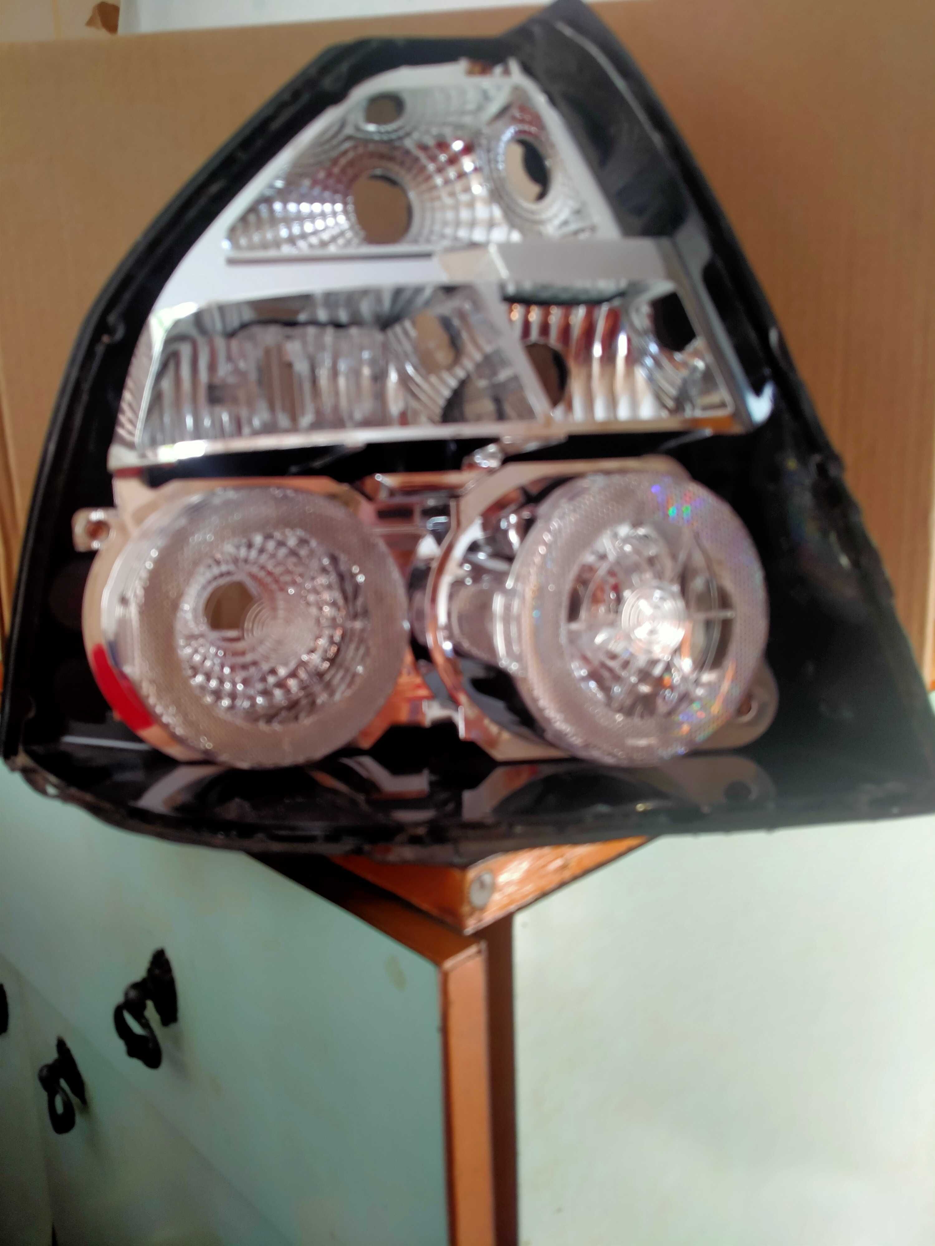 Корпус фонаря левого стопа на Шевроле Авео Т250