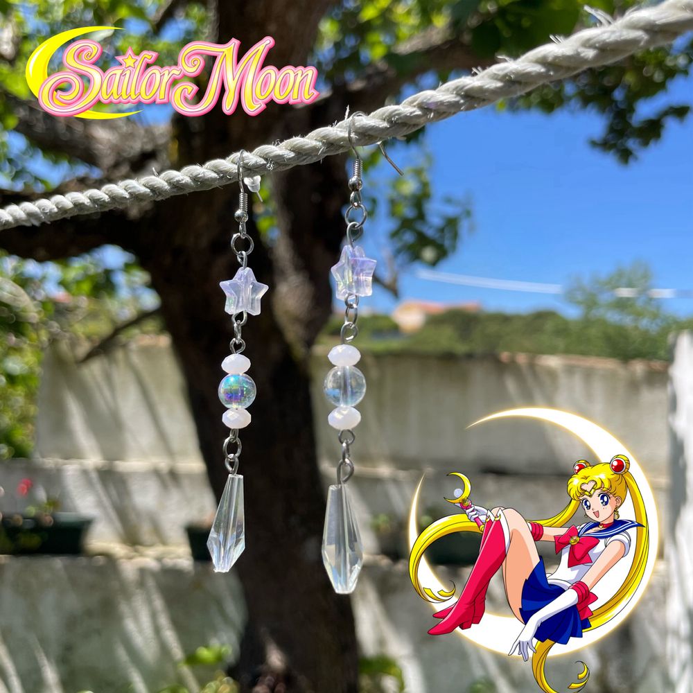 Brincos inspirados na Sailor Moon