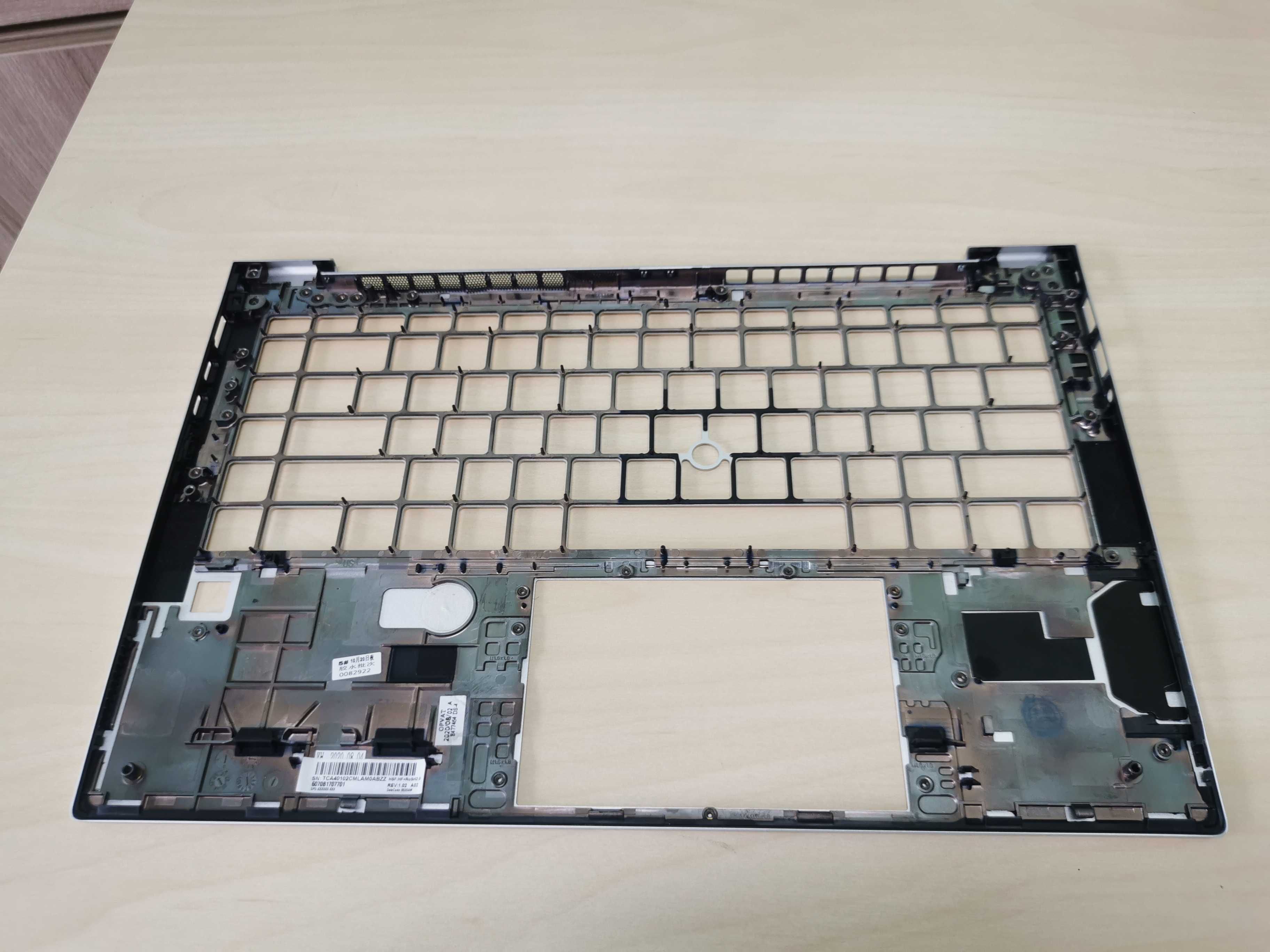 Palmrest HP 840 / 845 / 745 G7 - Novo