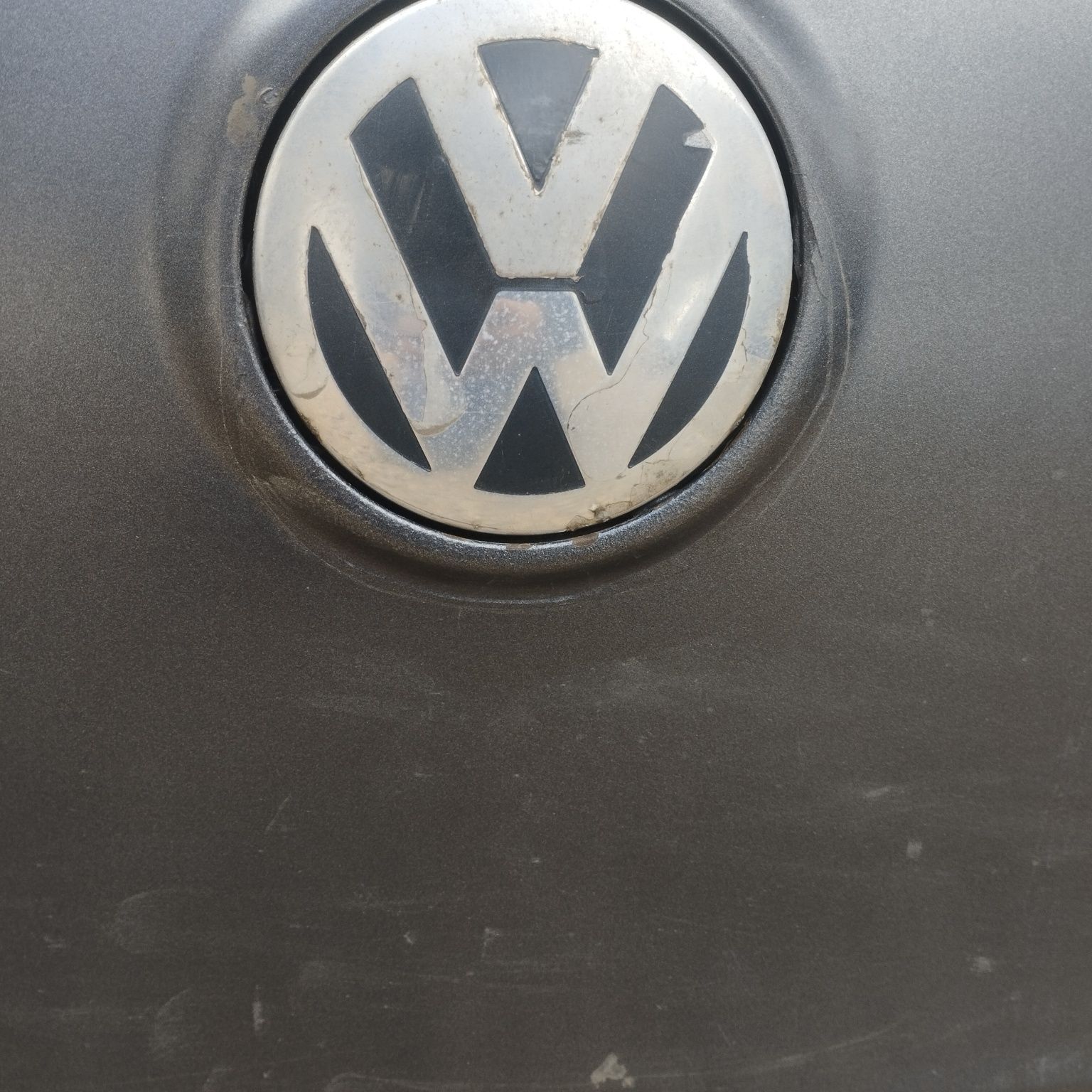 Volkswagen Golf V 5 drzwi klapa tył goła z szybą