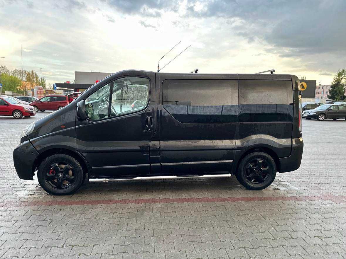 Opel Vivaro 2004r.